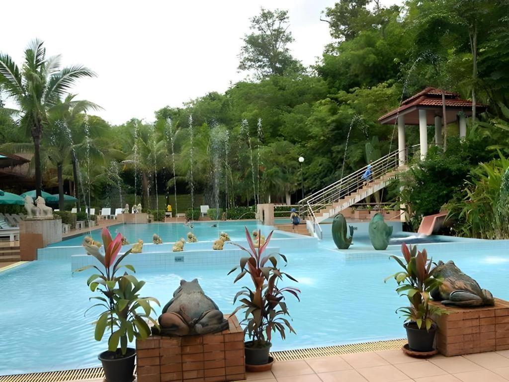 River Kwai Village Hotel Ban Kaeng Raboet Esterno foto